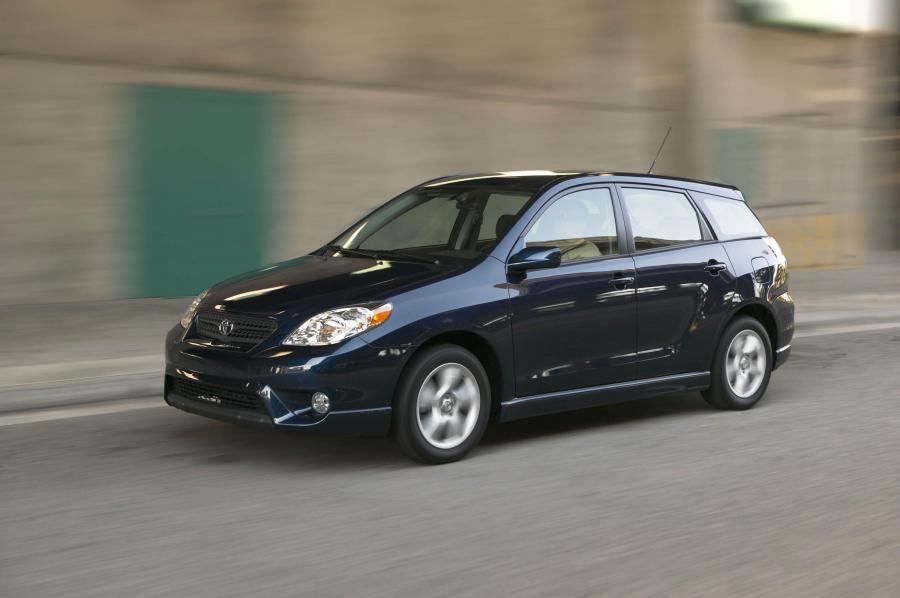  Toyota Matrix 2003 года  (фото 69 из 102)